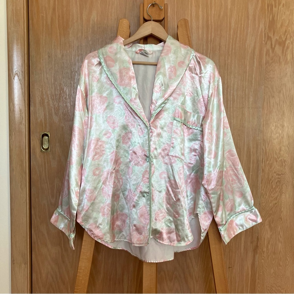 Dreamy, pink and green floral satin pajama top!